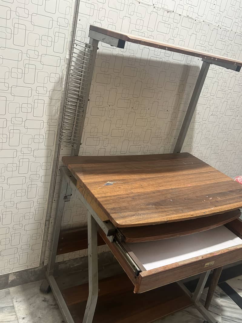 Study desk with storage 4