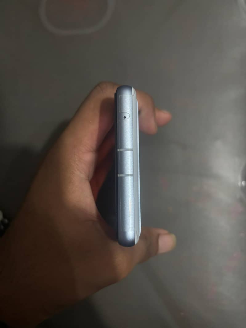 Google Pixel 7a 4