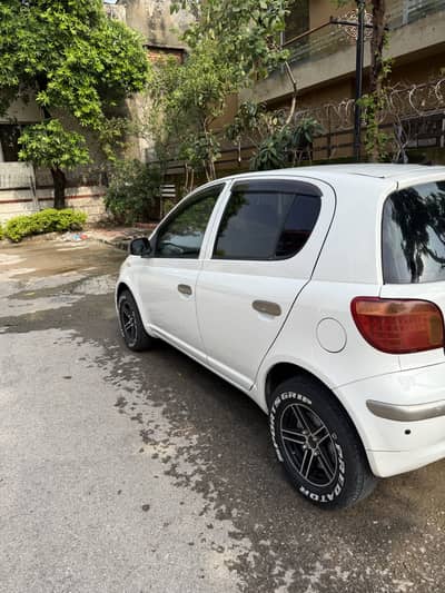 Toyota vitz 2004 model