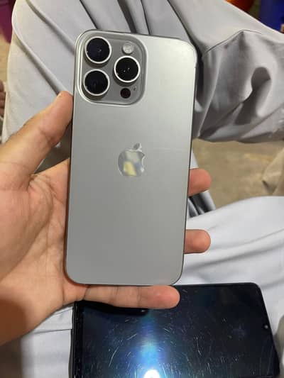 Apple iPhone 15 Pro Max