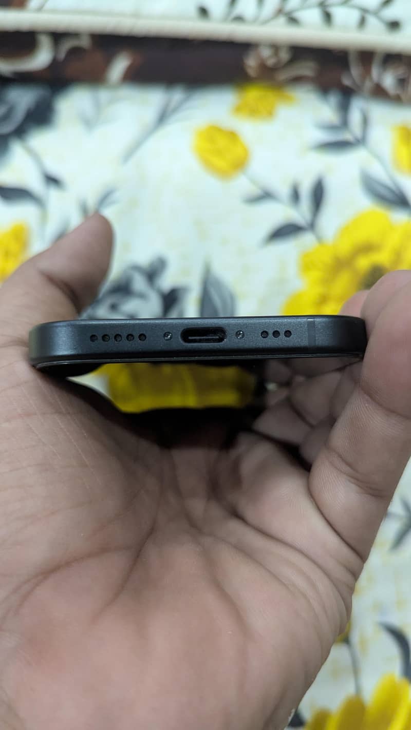 Apple iPhone 15 3