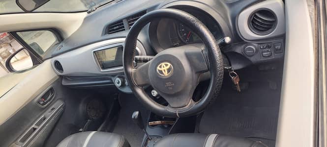 Toyota Vitz 2016