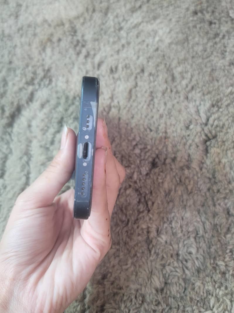 Apple iPhone 14 5