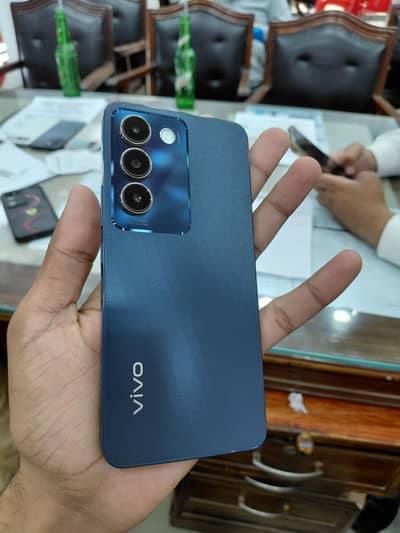 Vivo Y100