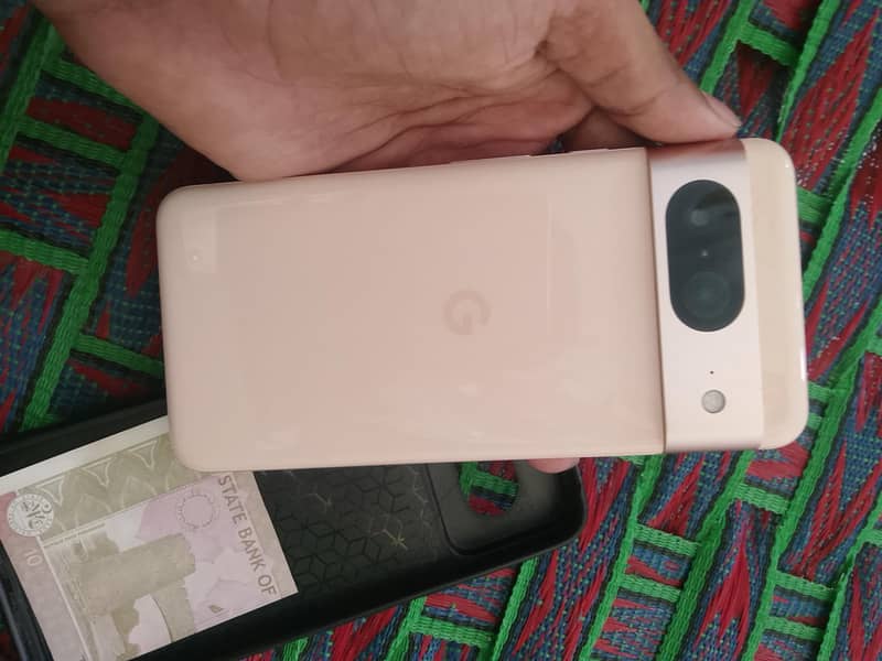 Google Pixel 8 1