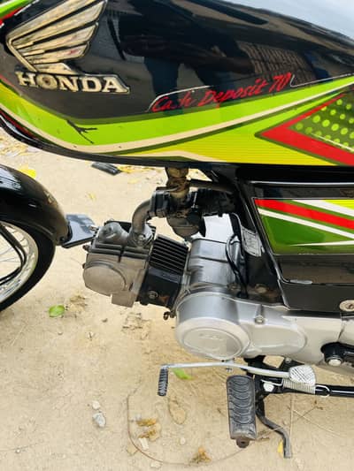 Honda 70 (03148003088) only sim no WhatsApp