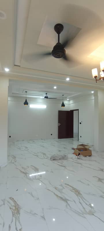 1 kanal brand new first entry upper portion available for Rent in FGEHA sector G-14/3 islambad nearly Kashmir highway
