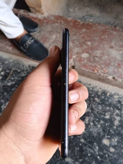 Apple iPhone 7