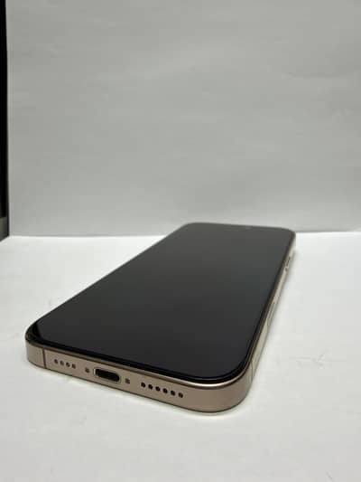 Apple iPhone 16 Pro Max