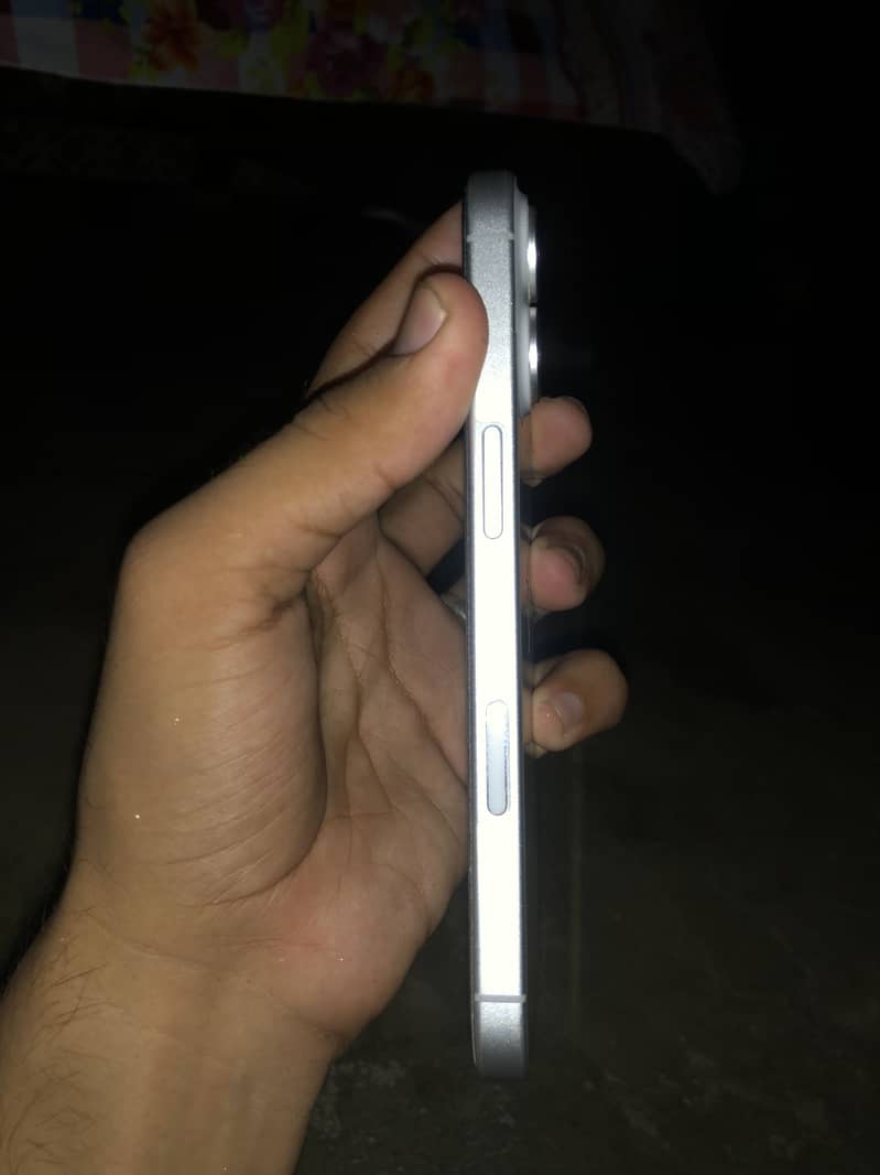Apple iPhone 17 1