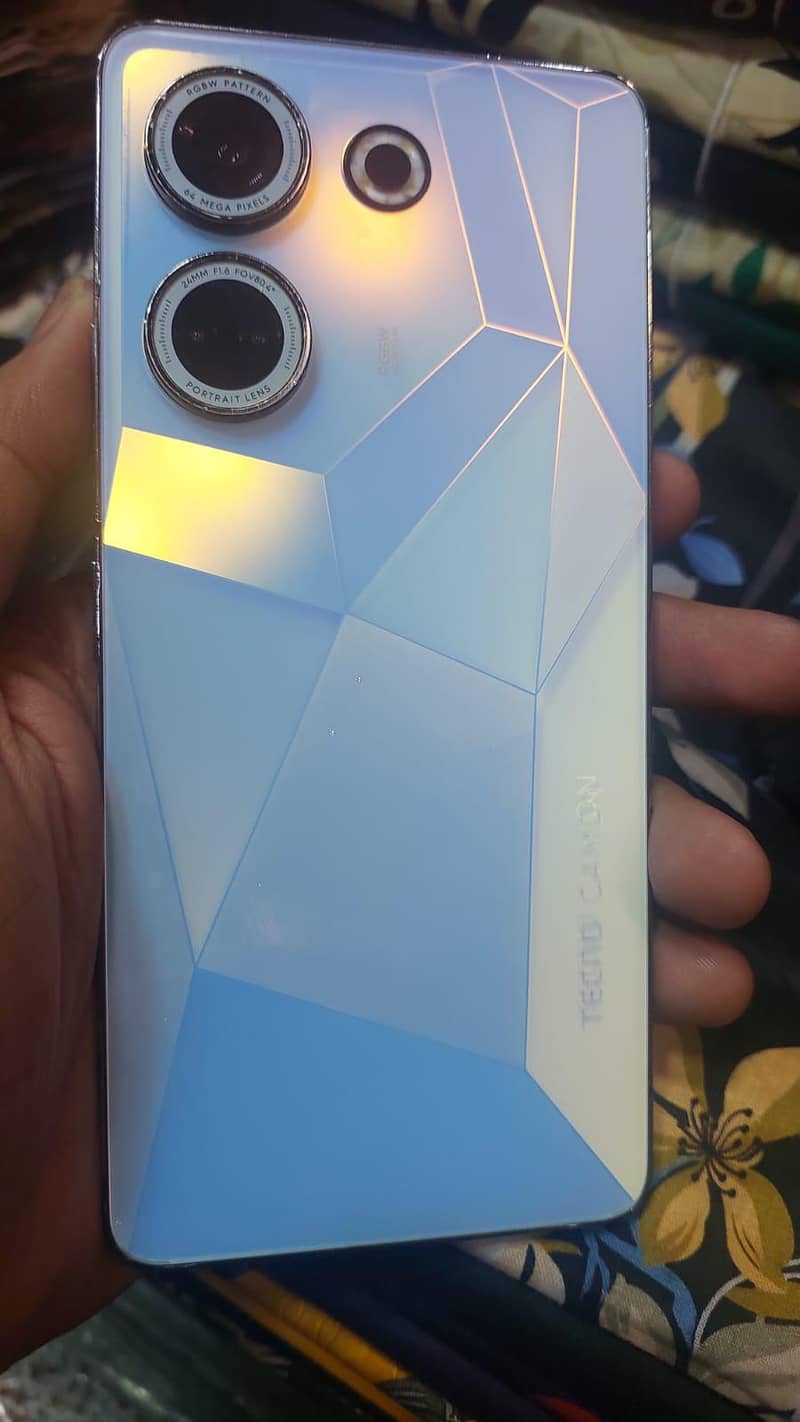 Tecno CAMON 20 3