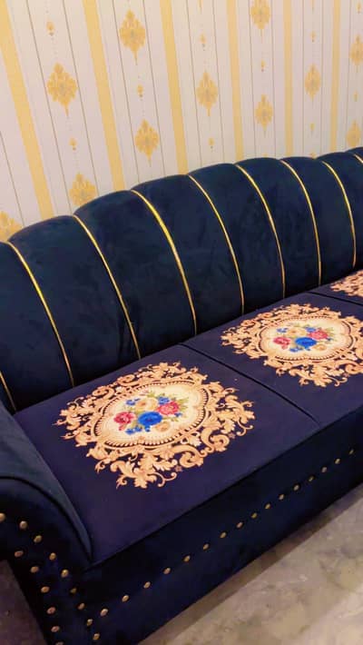Premium sofa Good condition