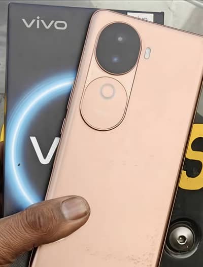Vivo V40e