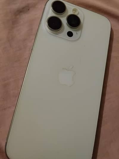 Apple iPhone 16 Pro Max jv