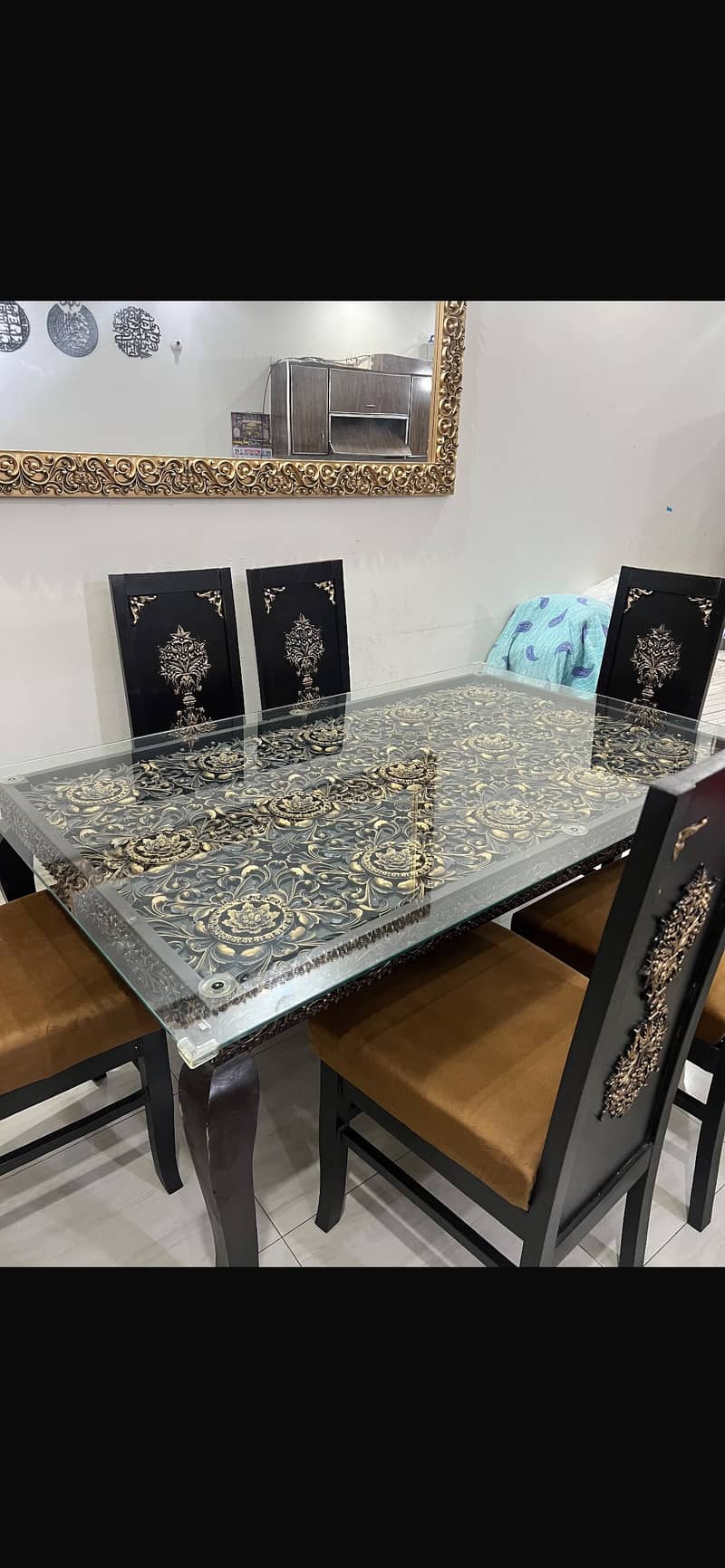 Dinning Table 0