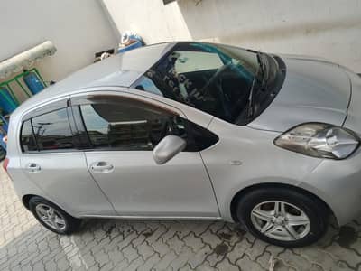 Toyota Vitz 2006 import 2012