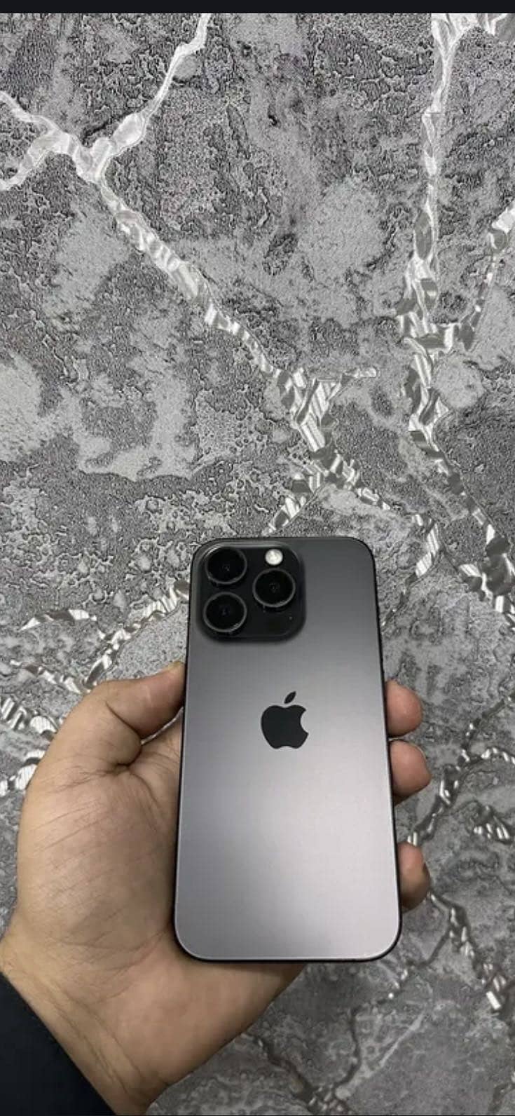 Apple iPhone 15 Pro 1
