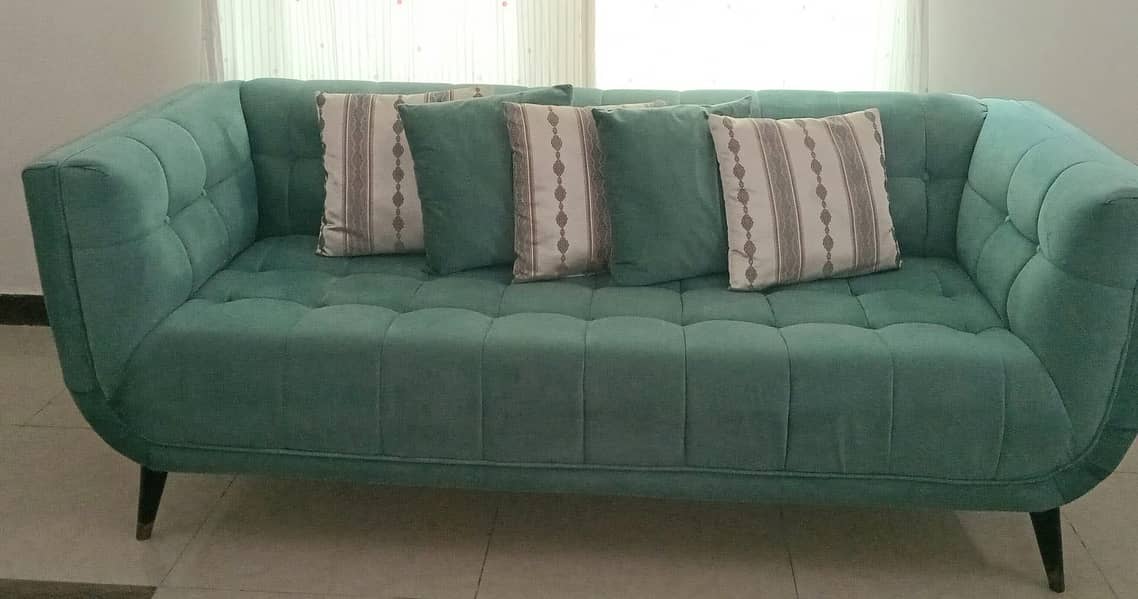 Elegant sofa 1