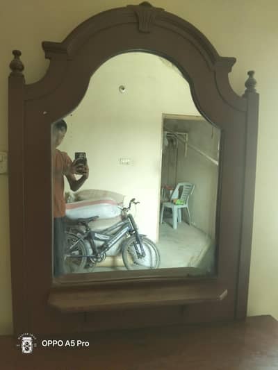 wooden dressing table durable strong in good condition for sale