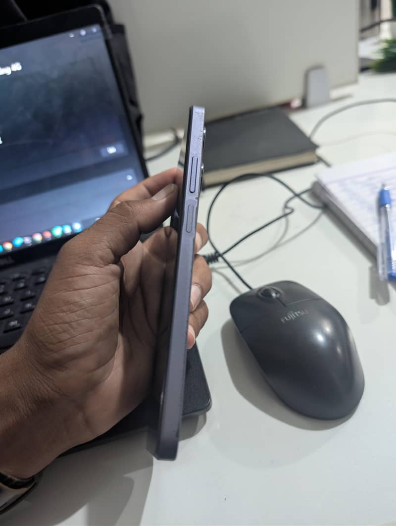 Realme Note 60 6
