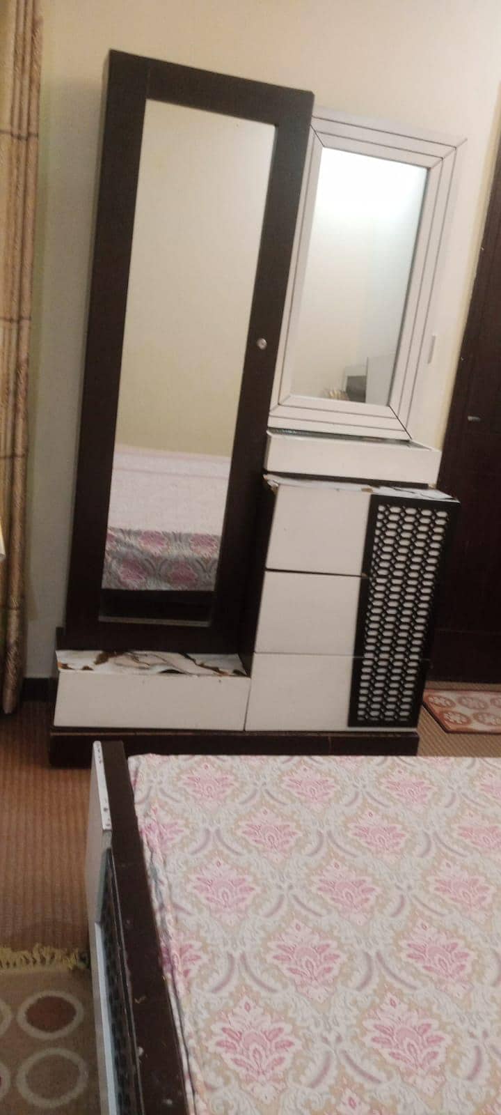 bed side table and dressing table 1