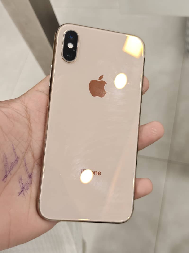 Apple iPhone XS 5