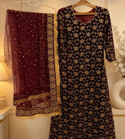 Velvet Long Shirt and dupatta maroon colour