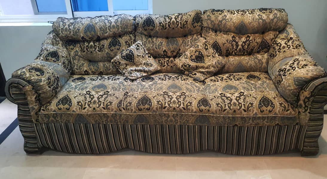 7 seaters sofa 0