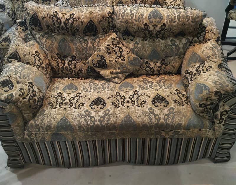 7 seaters sofa 3