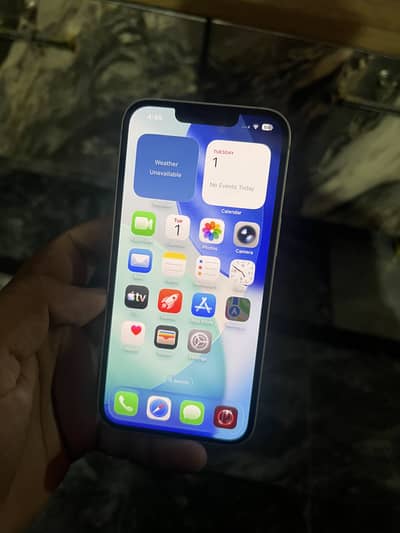Apple iPhone 13