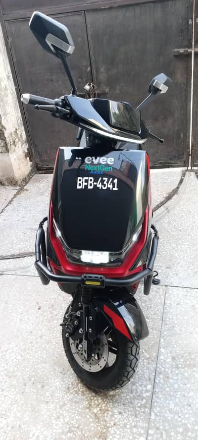 Evee gen z for sale in excellent condition Contact number 03245974166
