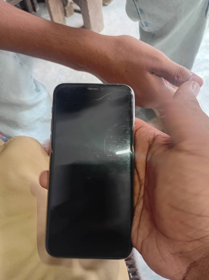 Apple iPhone 11 Pro 0