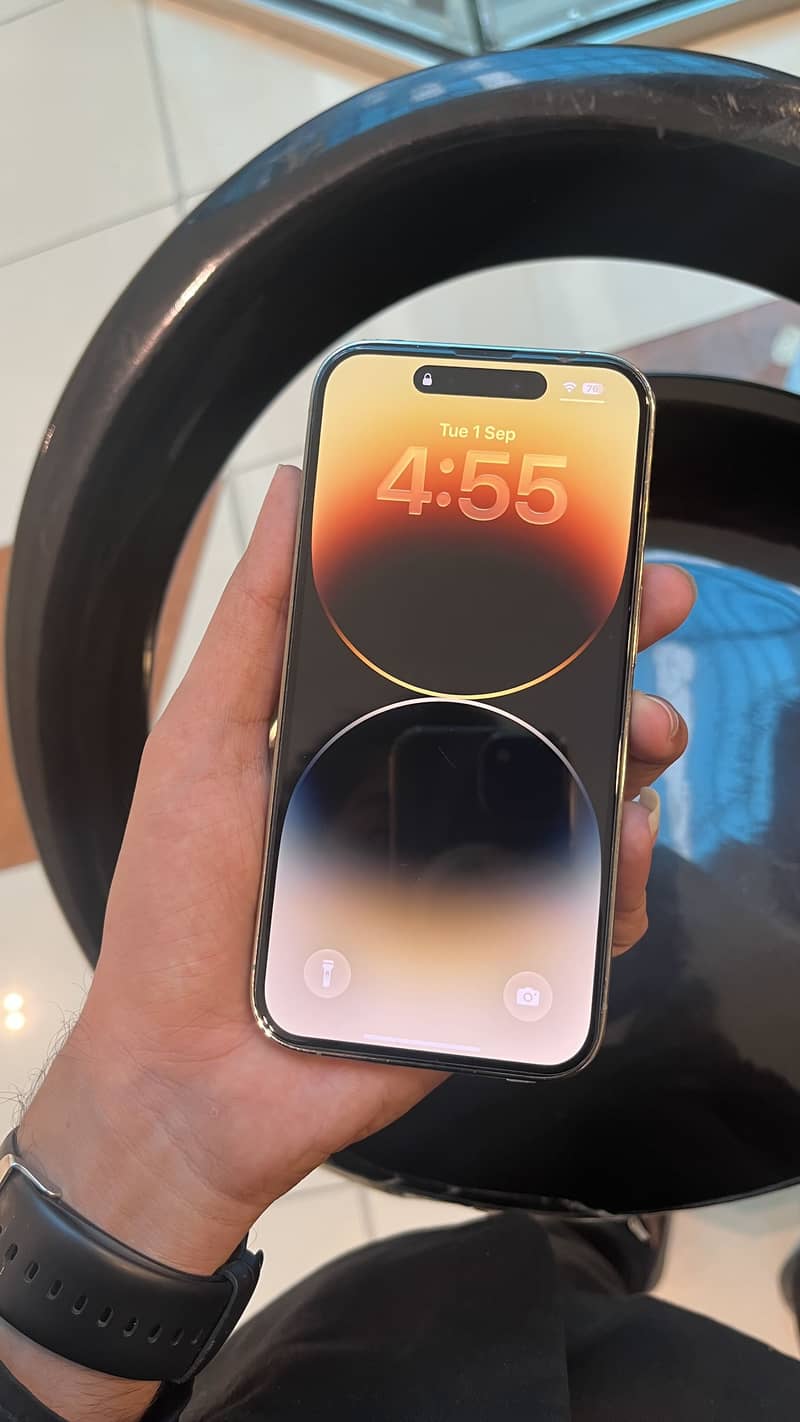 Apple iPhone 14 Pro 2