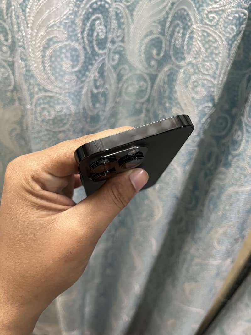 Apple iPhone 14 Pro 3