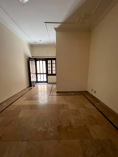 i8/2 Ground floor For Rent