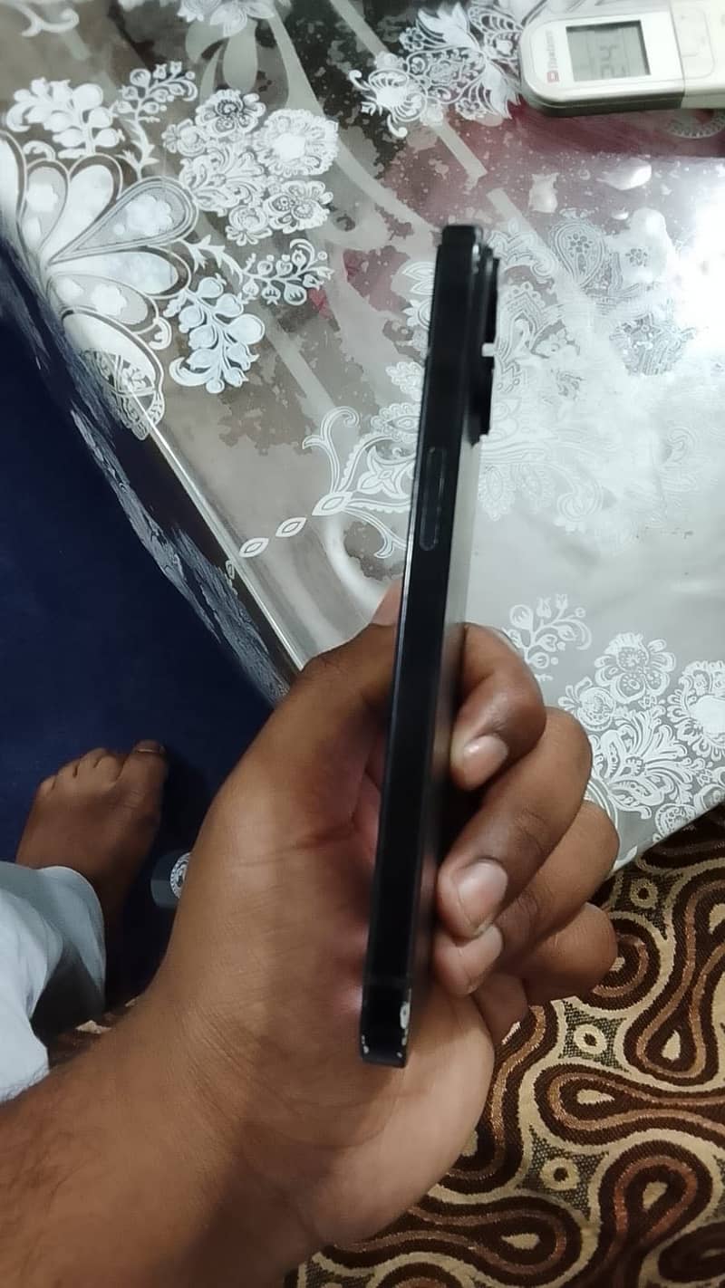 Apple iPhone 15 5