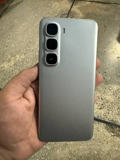 Infinix Hot 60 pro plus with box charger urgent salee