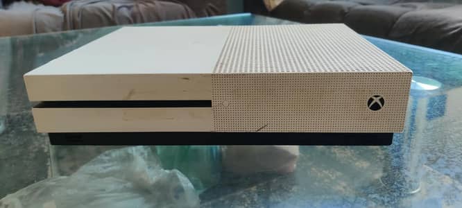 Xbox One S 500GB Console Only + 2 Games