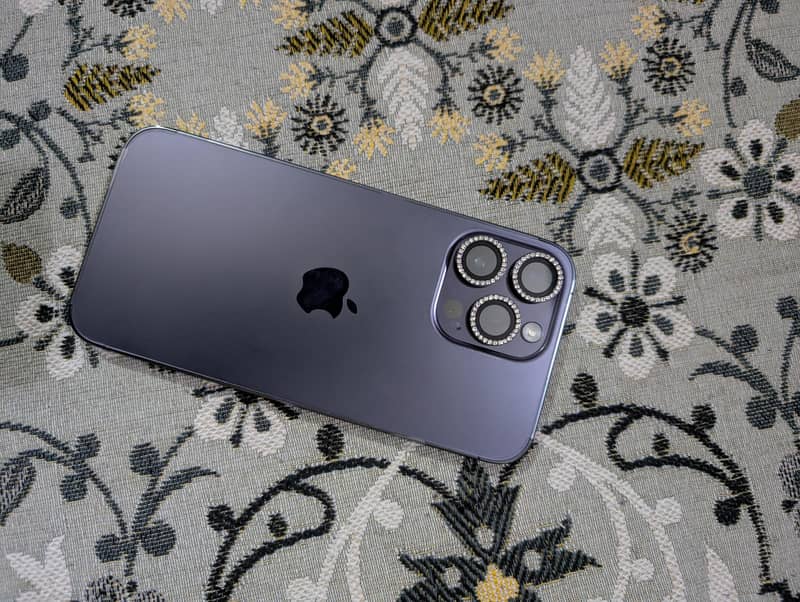Apple iPhone 14 Pro Max 0