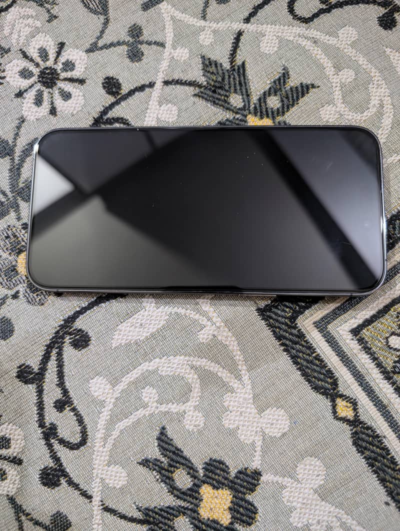 Apple iPhone 14 Pro Max 1