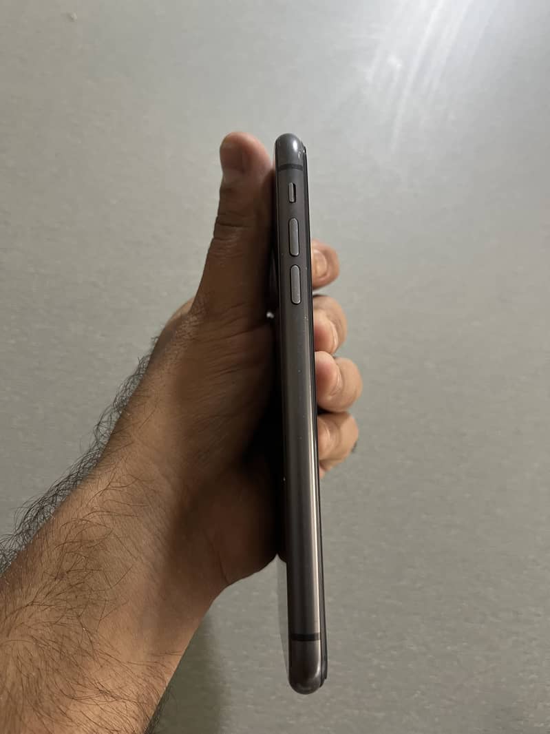 Apple iPhone 11 2