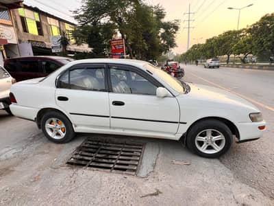 Toyota Corolla XE 1998