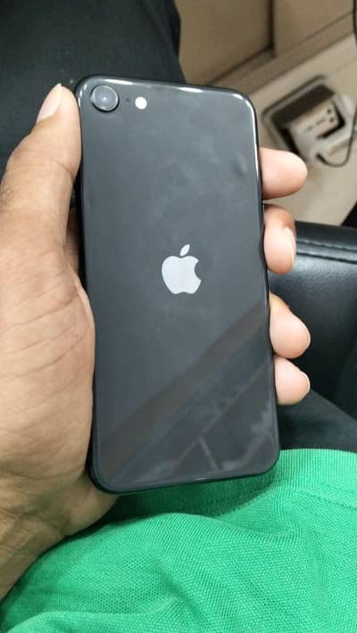 Apple iPhone SE