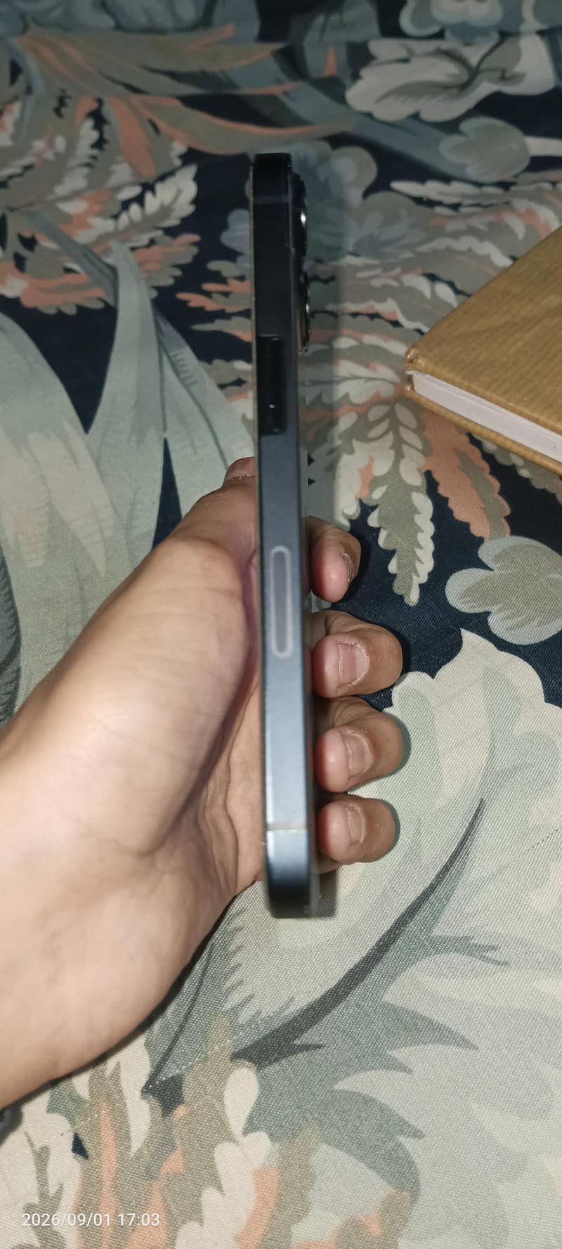 Apple iPhone 13 1