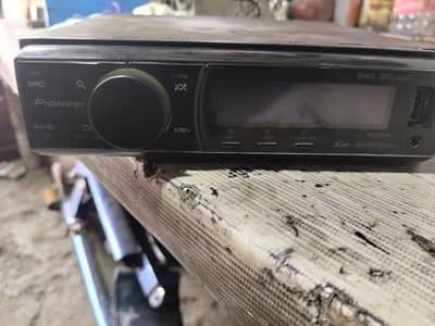 Pioneer dolphin display player