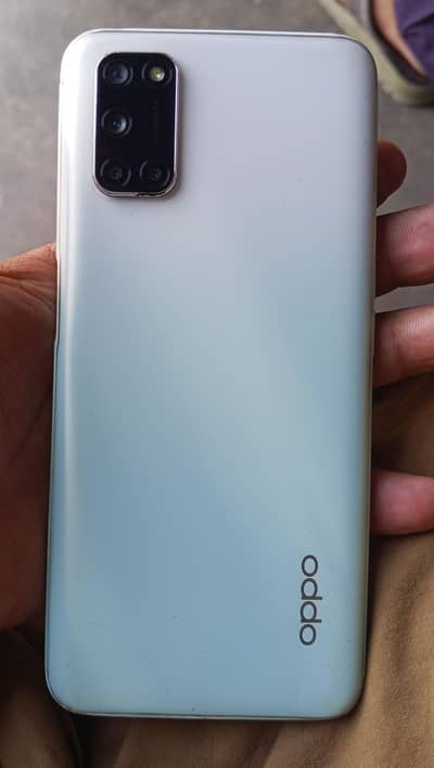 OPPO A52