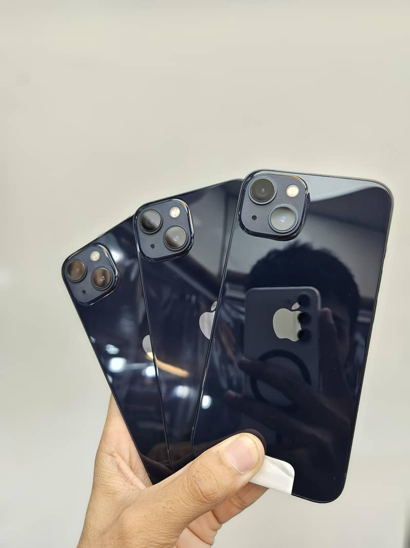 Apple iPhone 13 2