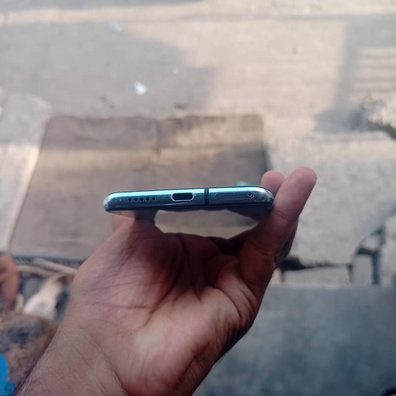 One Plus 7T 3