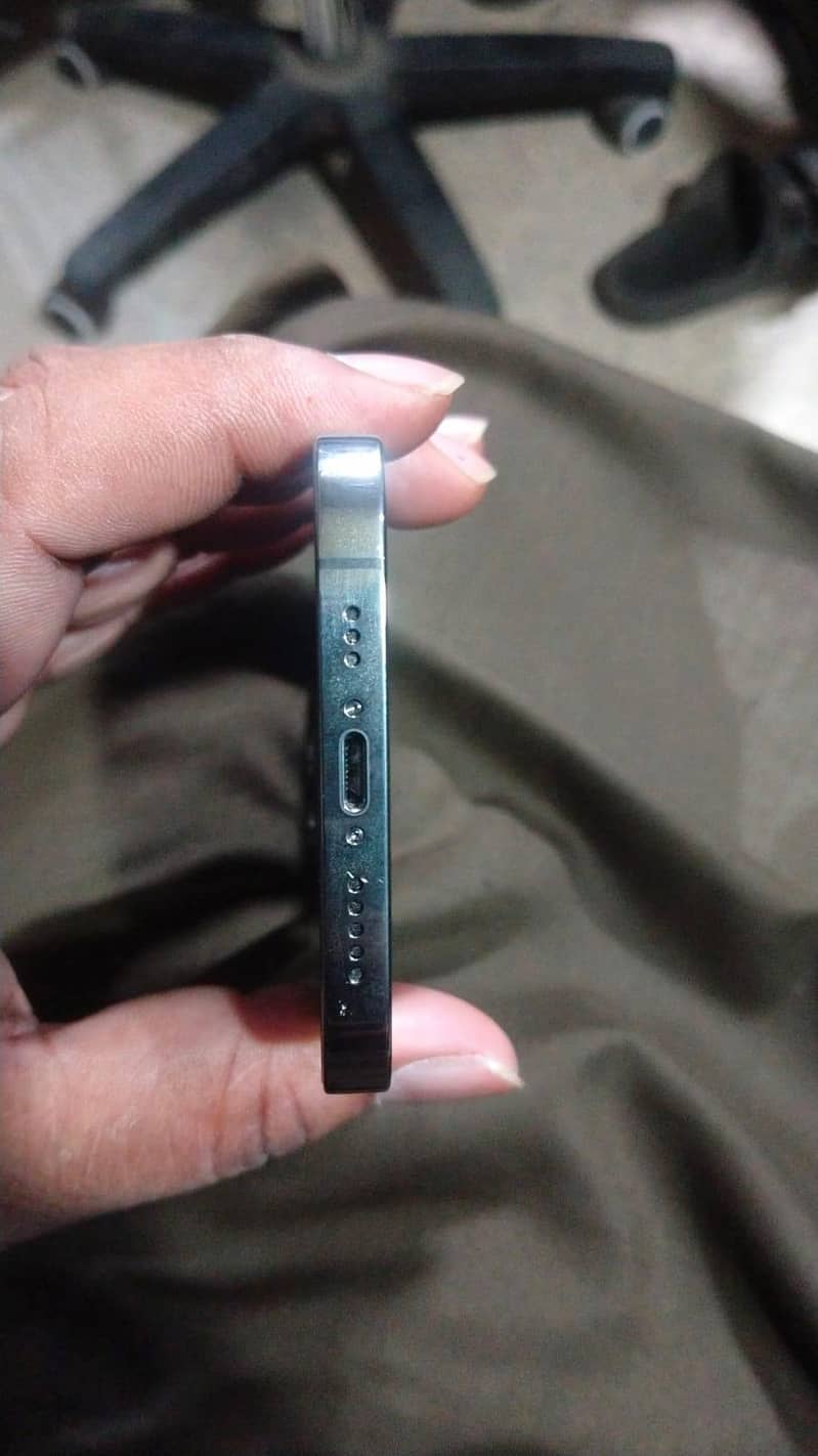 Apple iPhone 12 Pro factory unlock 2