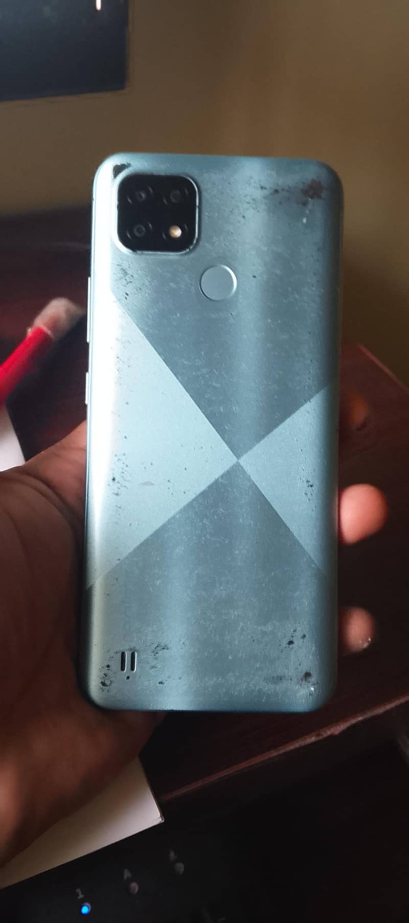 Realme C21 1